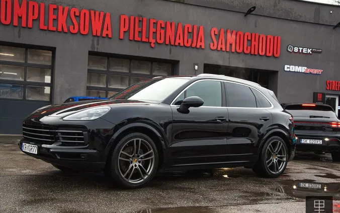 porsche cayenne małopolskie Porsche Cayenne cena 322000 przebieg: 71037, rok produkcji 2018 z Jeziorany